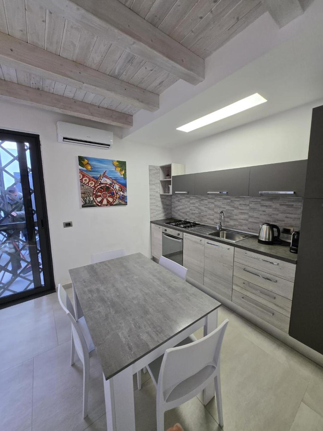 Carlo'S Home Catania Bagian luar foto